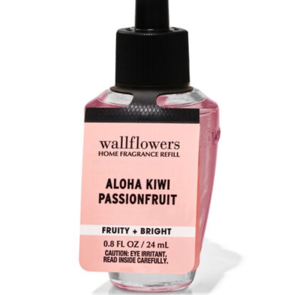 Nine!! Yes, 9 BNWT Amazing White Barn Wallflowers Fragrance Refills. 3 Plugs! - Picture 11 of 16